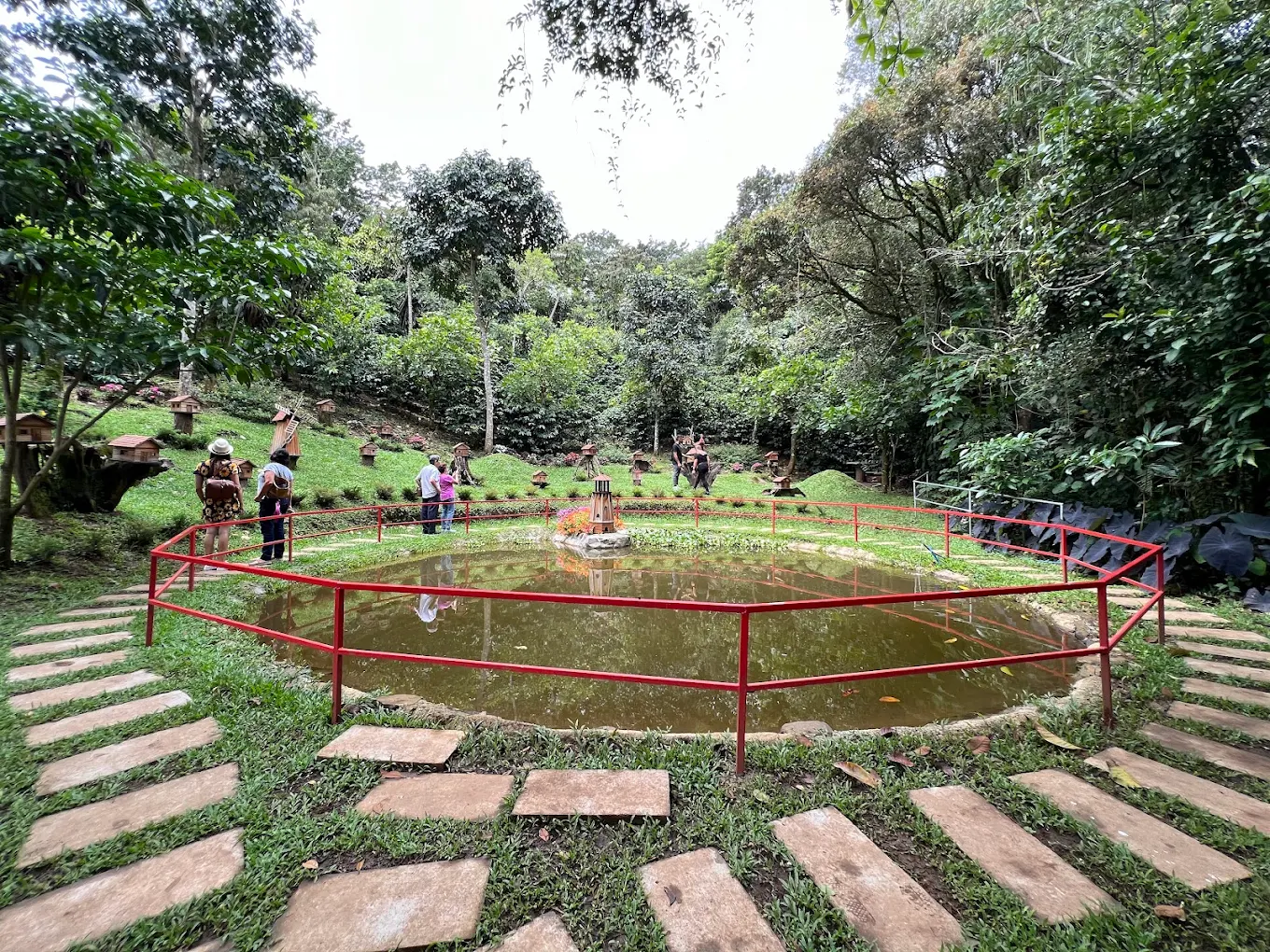 Pueblo Zumbador - Lago